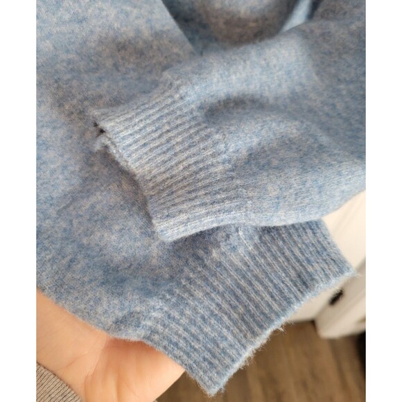 LOFT Jeweled Button Trim Sweater Size M - Picture 7 of 10